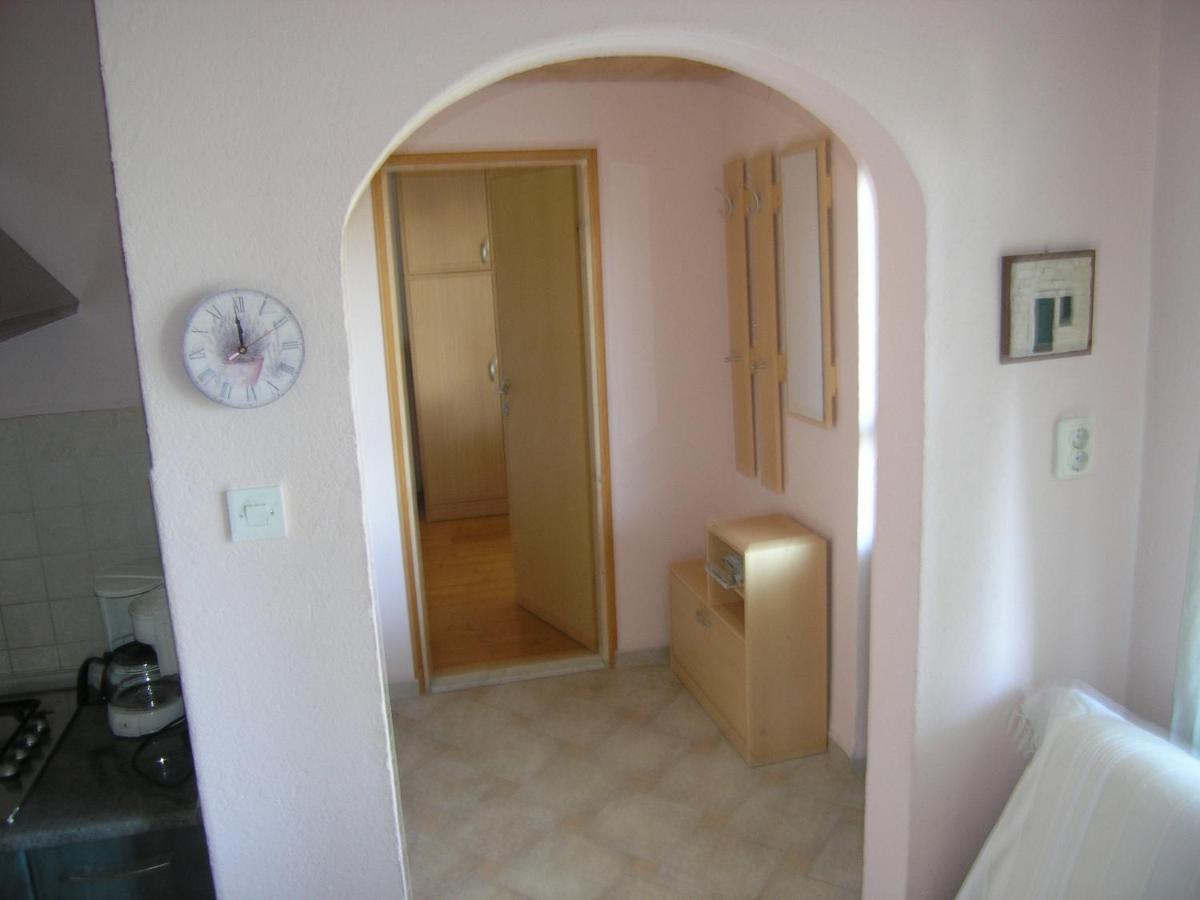 Apartment Viktoria Klenovica Bagian luar foto