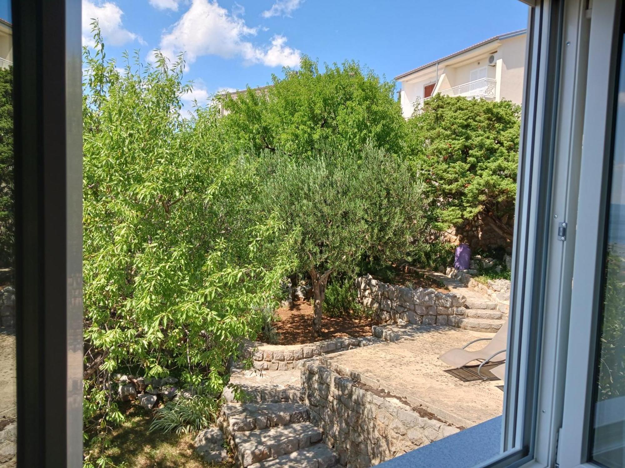 Apartment Viktoria Klenovica Bagian luar foto