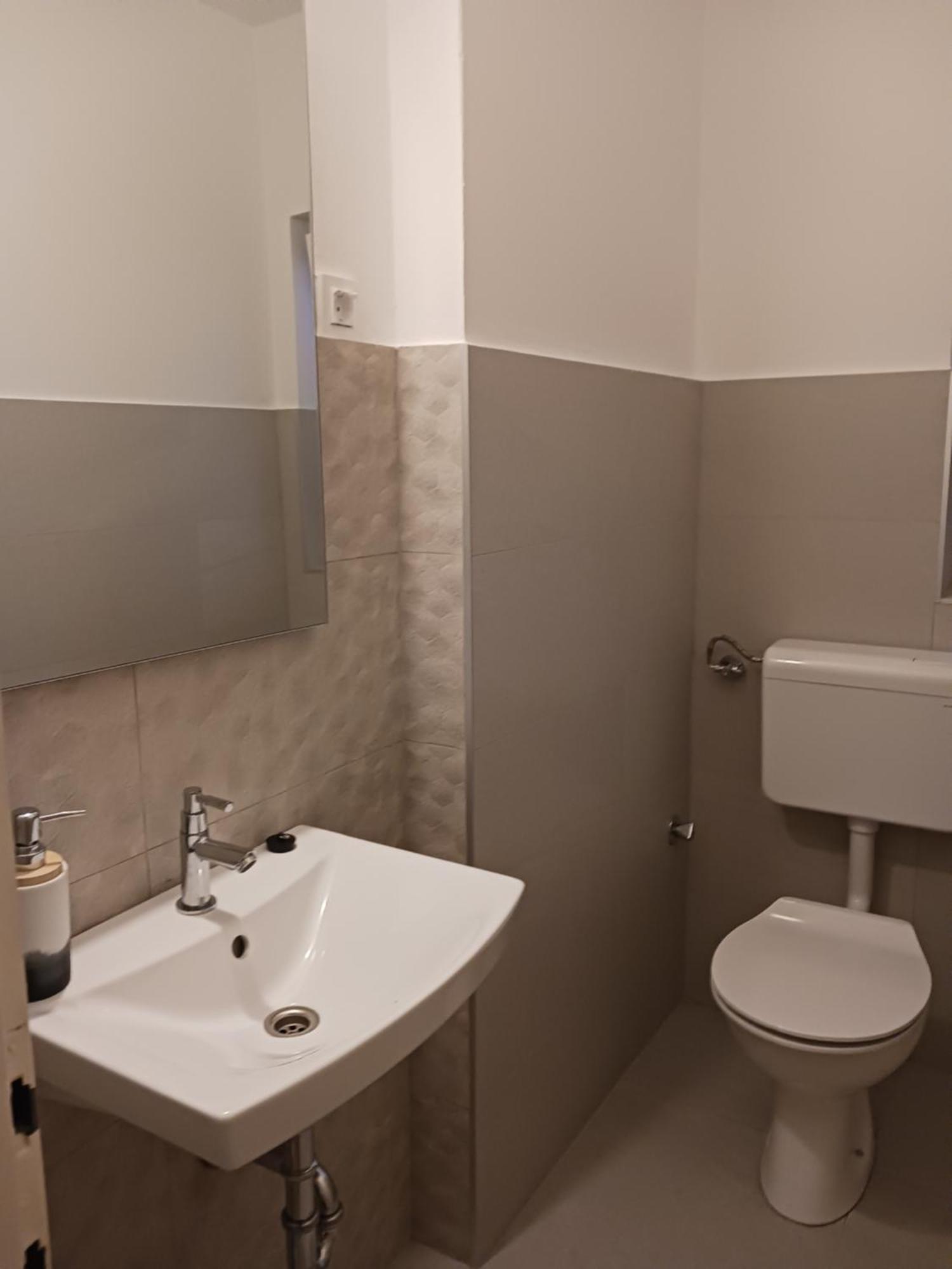 Apartment Viktoria Klenovica Bagian luar foto