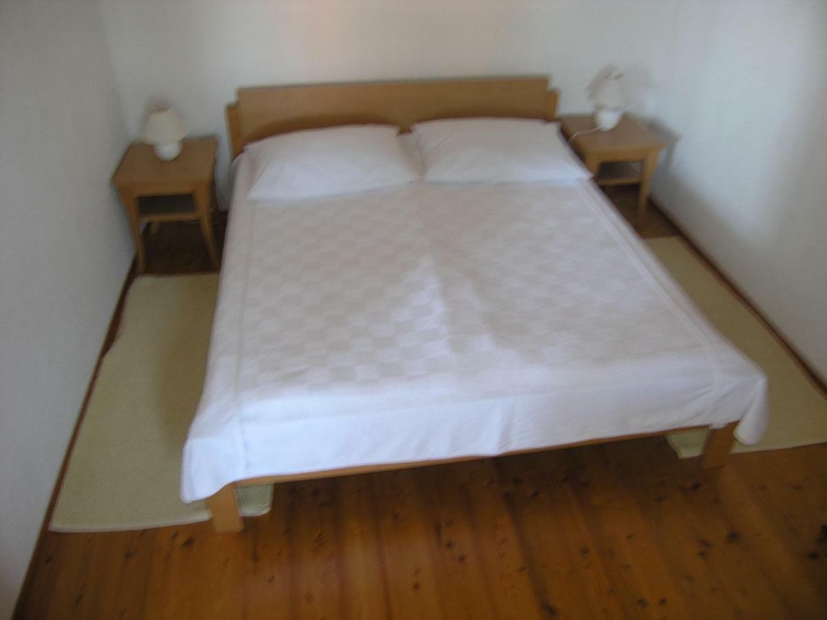Apartment Viktoria Klenovica Bagian luar foto