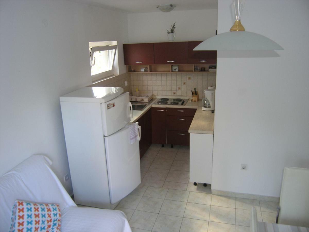 Apartment Viktoria Klenovica Bagian luar foto
