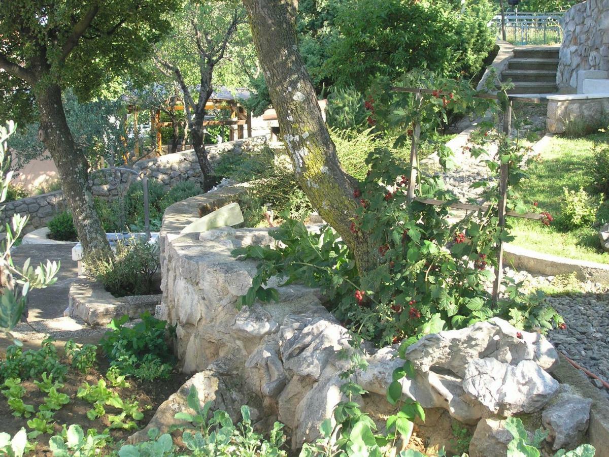 Apartment Viktoria Klenovica Bagian luar foto
