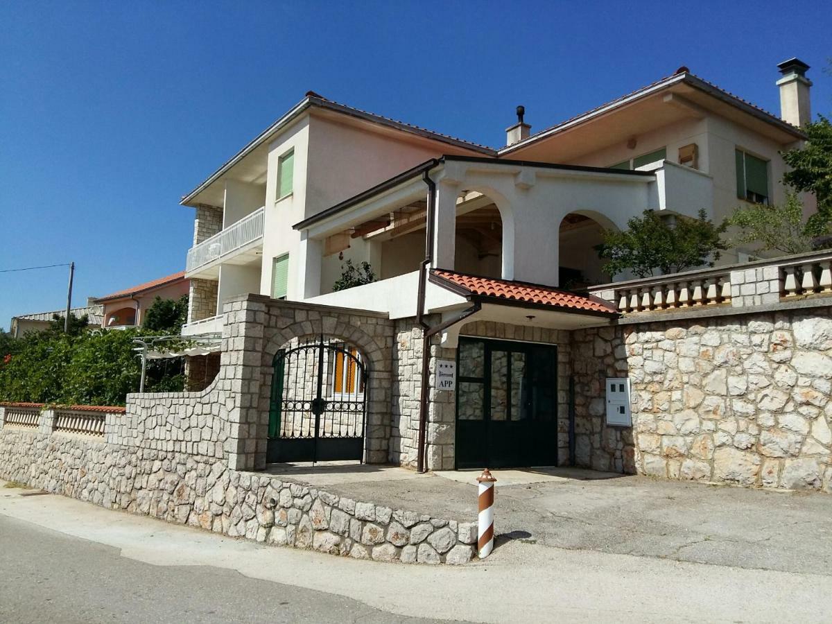 Apartment Viktoria Klenovica Bagian luar foto